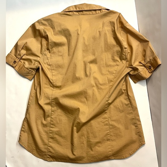 New York & Company Madison Shirt Tan Button-Up Short-Sleeve Women’s Size Medium - Picture 14 of 16